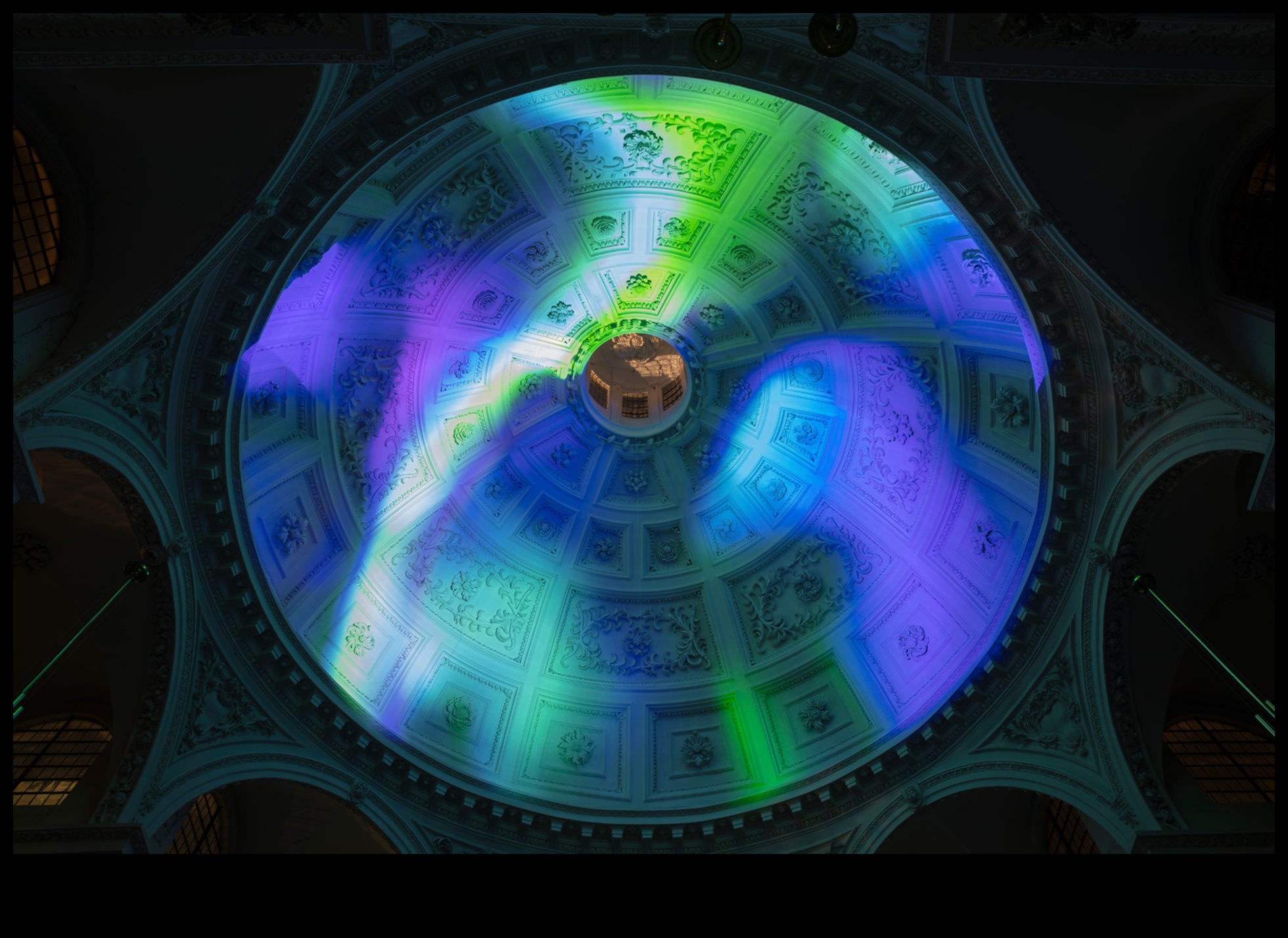 Arhitektūras aura: Orientieru gara sajūta