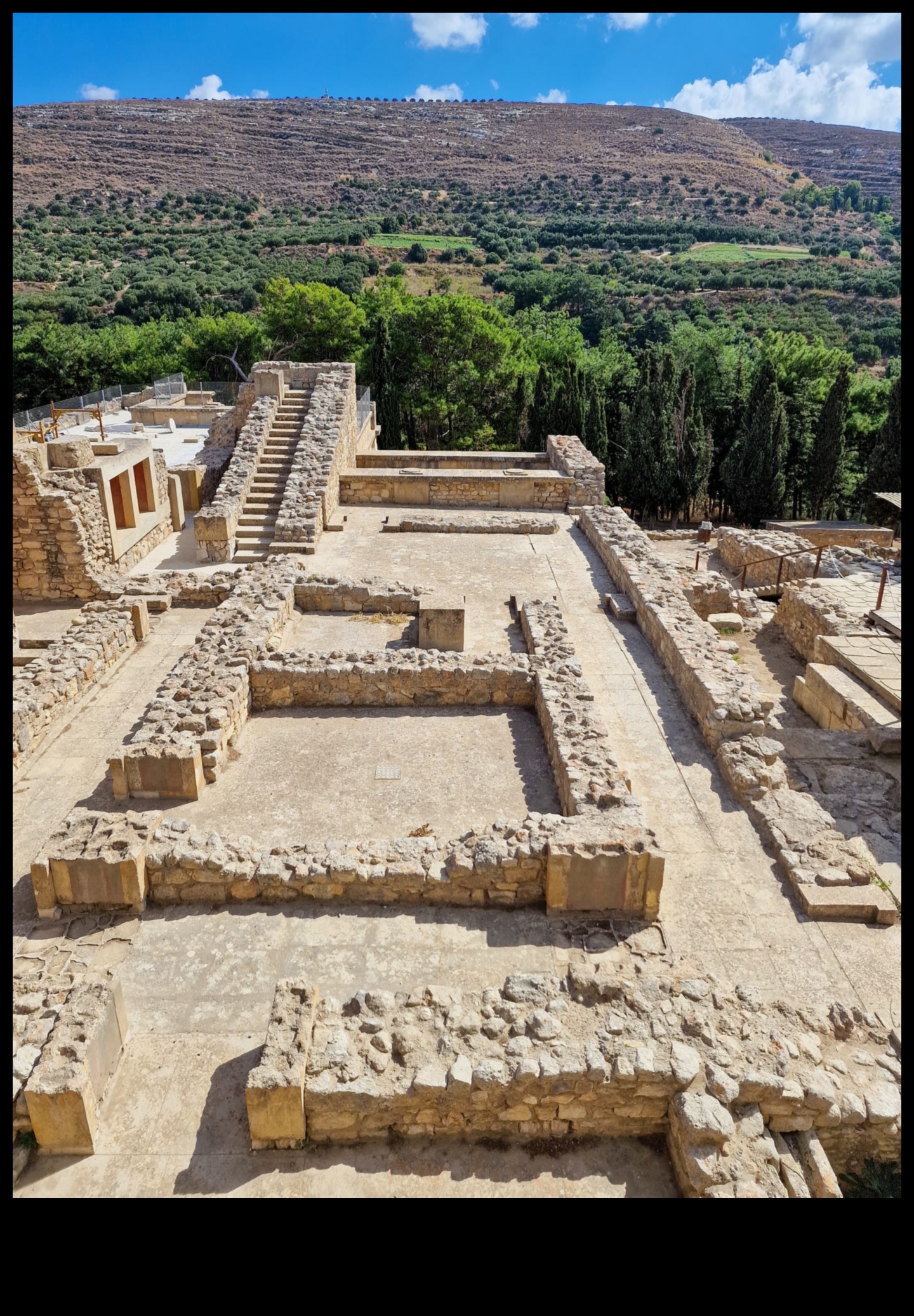 Pagātnes čuksti: sarunas ar seniem artefaktiem