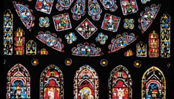 Katedrāles krāsas: vibrācija gotikas sienu gleznās